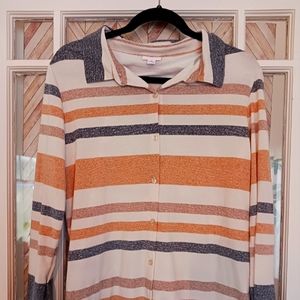 NWOT LuLaRoe Vanentina Long sleeve, button up